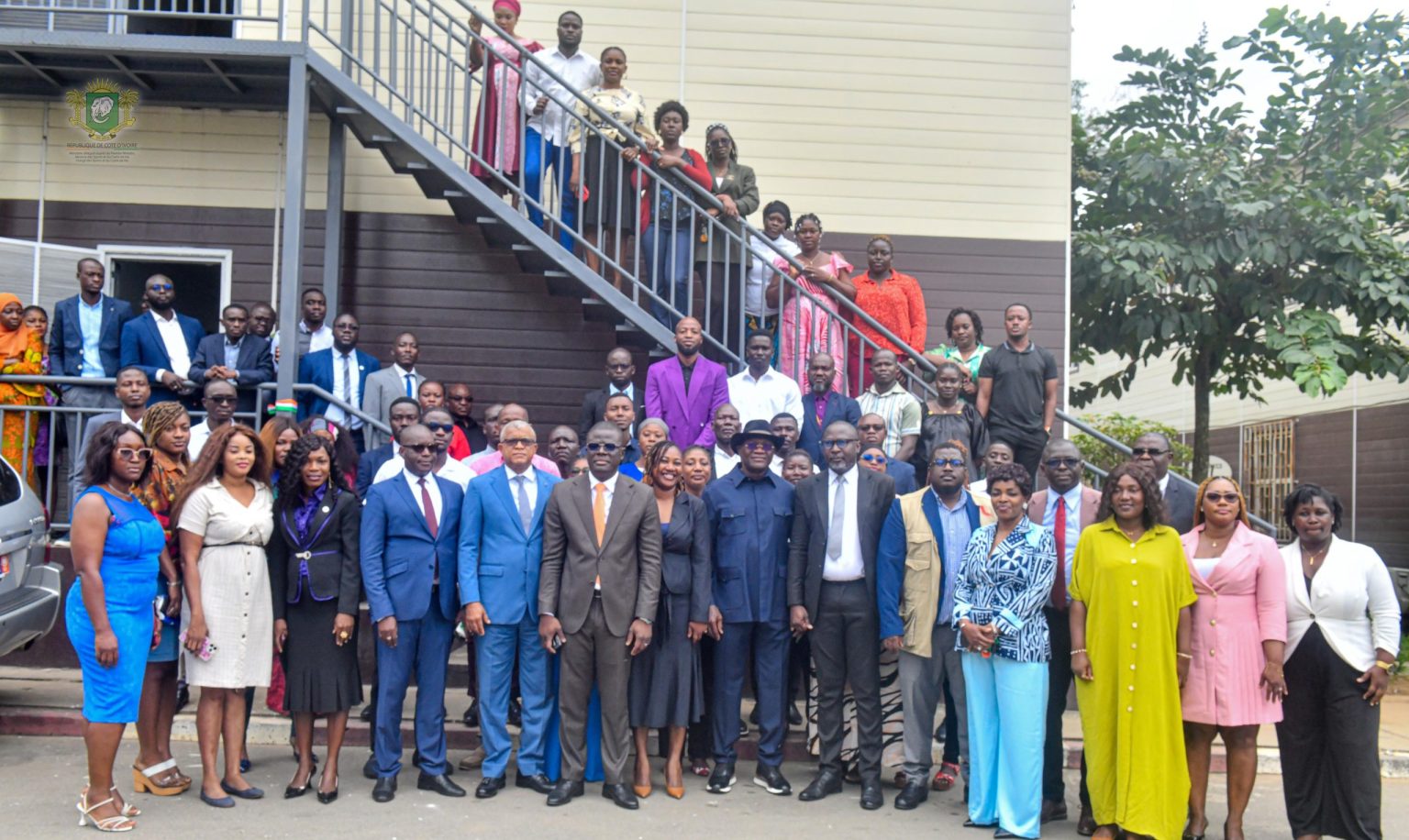 Côte d’Ivoire-AIP/ Le ministre Silas Metch inaugure de nouveaux locaux réhabilités de son département dans la commune d’Attécoubé