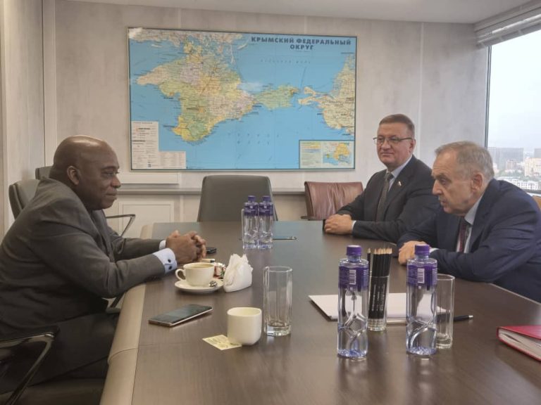 Côte d’Ivoire-AIP/ Ahoua Don Mello échange avec un groupe d’experts de la Chambre basse du parlement russe à Moscou