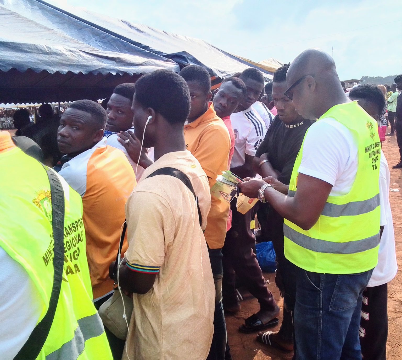 Côte d’Ivoire – AIP / Fête des ignames : la direction régionale des Transports de Bondoukou sensibilise à la sécurité routière à Guiendé