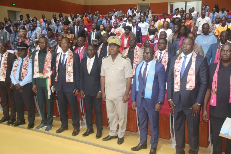 Côte d’Ivoire-AIP / L’Université de Bondoukou consacre ses meilleurs étudiants de l’année 2024 – 2025 lors d’ une cérémonie d’excellence