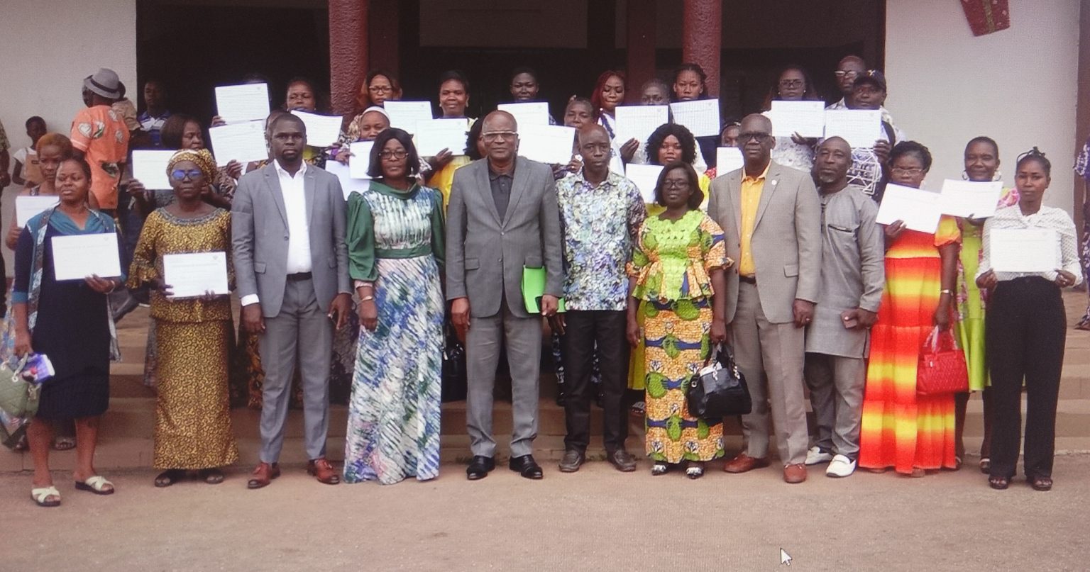 Côte d’Ivoire – AIP / 29 néo-lettrés reçoivent des attestations de fin de formation à Dimbokro