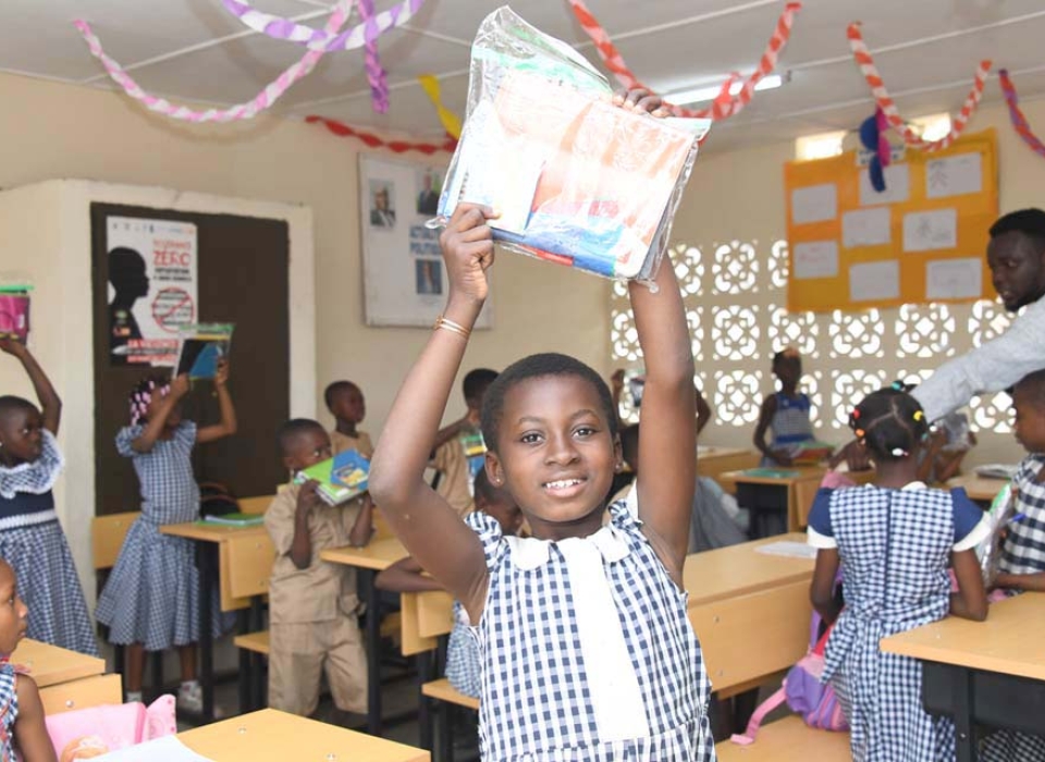 operation de distribution de kits scolaires-05