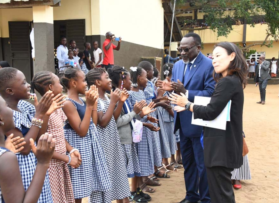 operation de distribution de kits scolaires-10