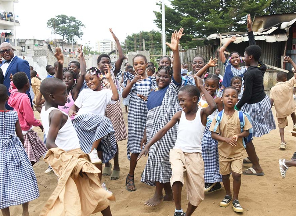 operation de distribution de kits scolaires-38