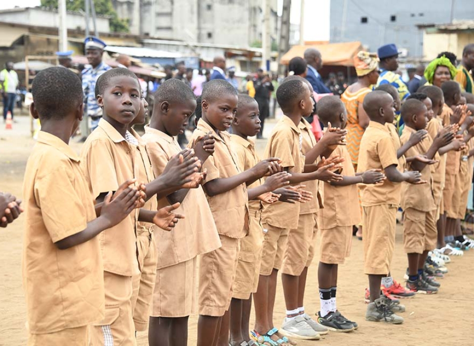 operation de distribution de kits scolaires-40