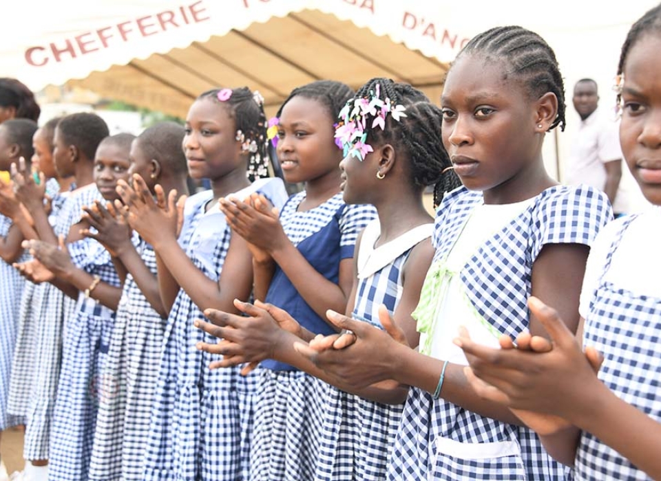 operation de distribution de kits scolaires-41