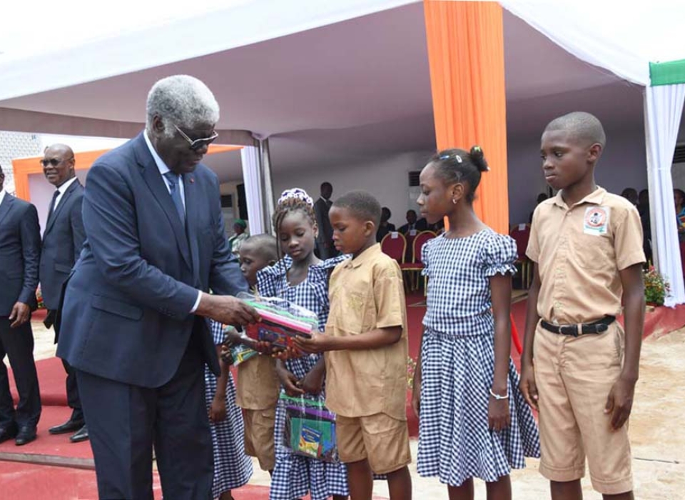 operation de distribution de kits scolaires-45