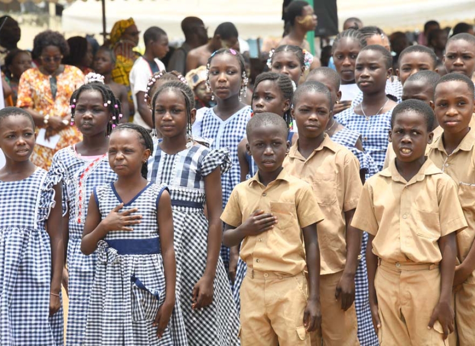 operation de distribution de kits scolaires-51