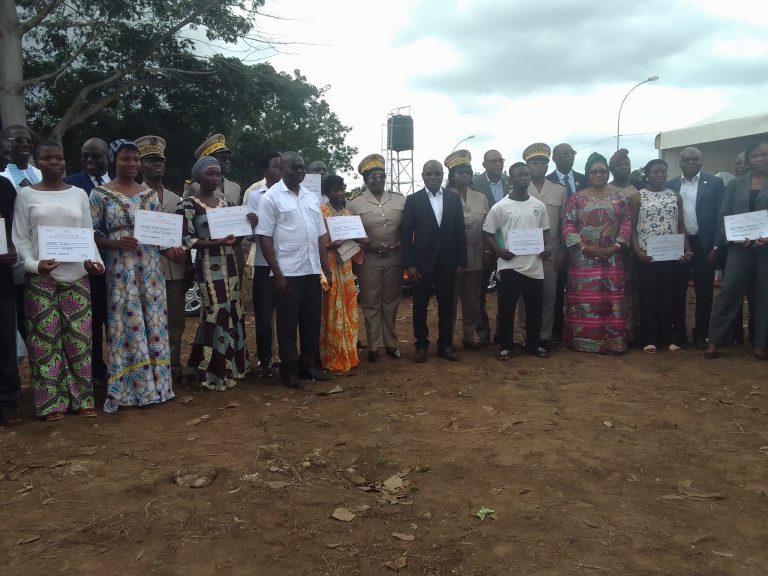 Côte d’Ivoire-AIP/ 781 jeunes de Katiola reçoivent leurs attestations de fin de stage d’immersion