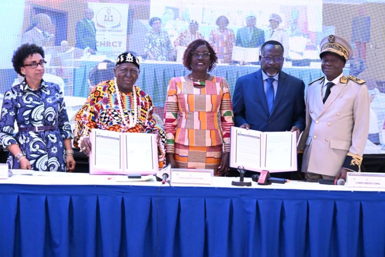 Côte d’Ivoire-AIP / Rois et chefs traditionnels s’engagent aux côtés du gouvernement et de l’UNICEF pour transformer la vie des jeunes