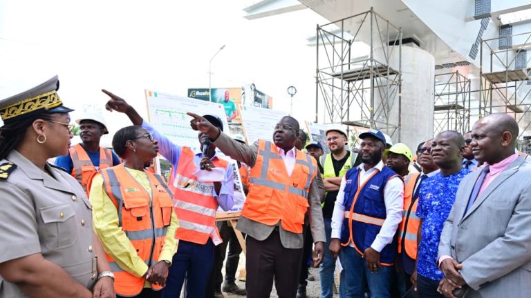 Côte d’Ivoire-AIP/ Amédé Kouakou satisfait de l’état d’avancement des travaux des trois échangeurs en chantier sur le boulevard Coffi Gadeau