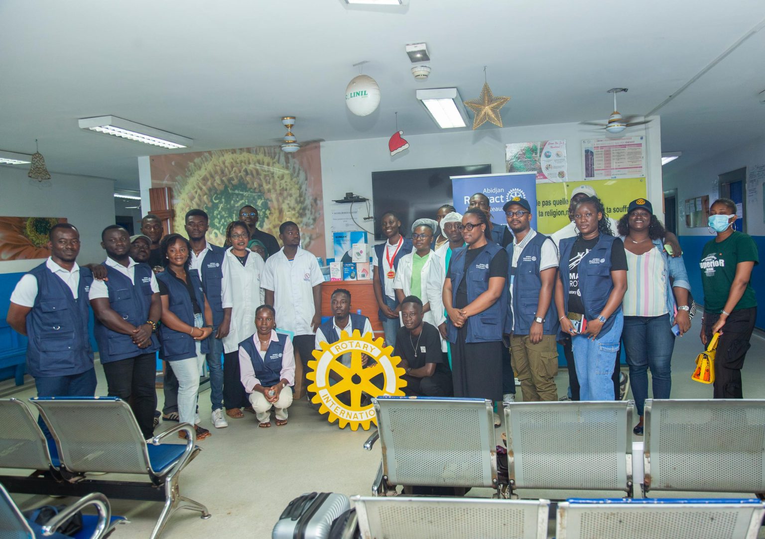Côte d’Ivoire-AIP/ Le Rotaract club d’Abidjan deux plateaux améliore le plateau technique du CHR d’Abobo