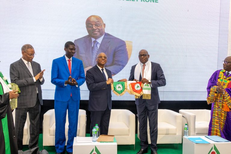 Côte d’Ivoire-AIP/ Distinction académique : le Vice-président ivoirien Tiémoko Meyliet Koné élevé au grade de Docteur Honoris Causa du CESAG à Dakar