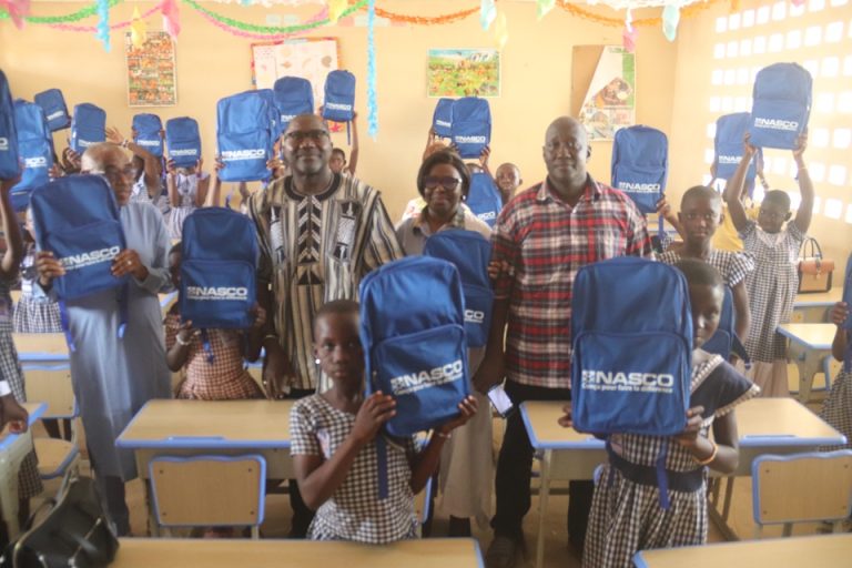 Côte d’Ivoire-AIP/ Des kits scolaires offerts aux filles de l’EPP Da Désiré de Bondoukou
