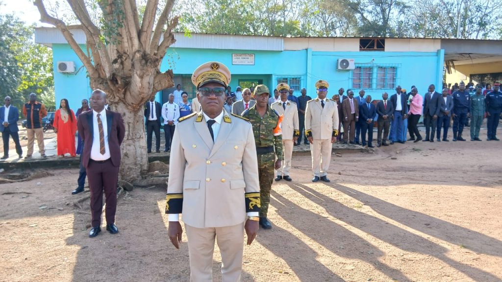 Côte d’Ivoire – AIP / Le préfet de Bondoukou exhorte les élèves des lycées moderne 1 et 2 à faire barrage à l’incivisme