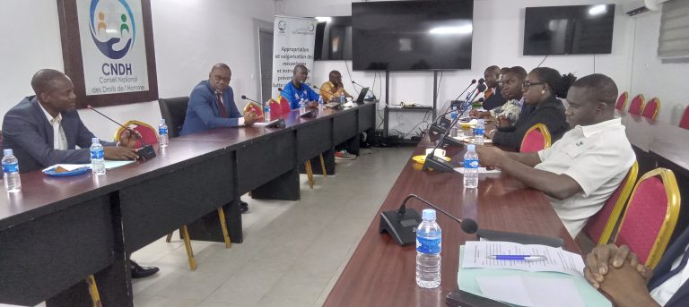 Côte d’Ivoire-AIP / Le CNDH appelle à une mobilisation nationale contre la corruption électorale à l’approche des législatives