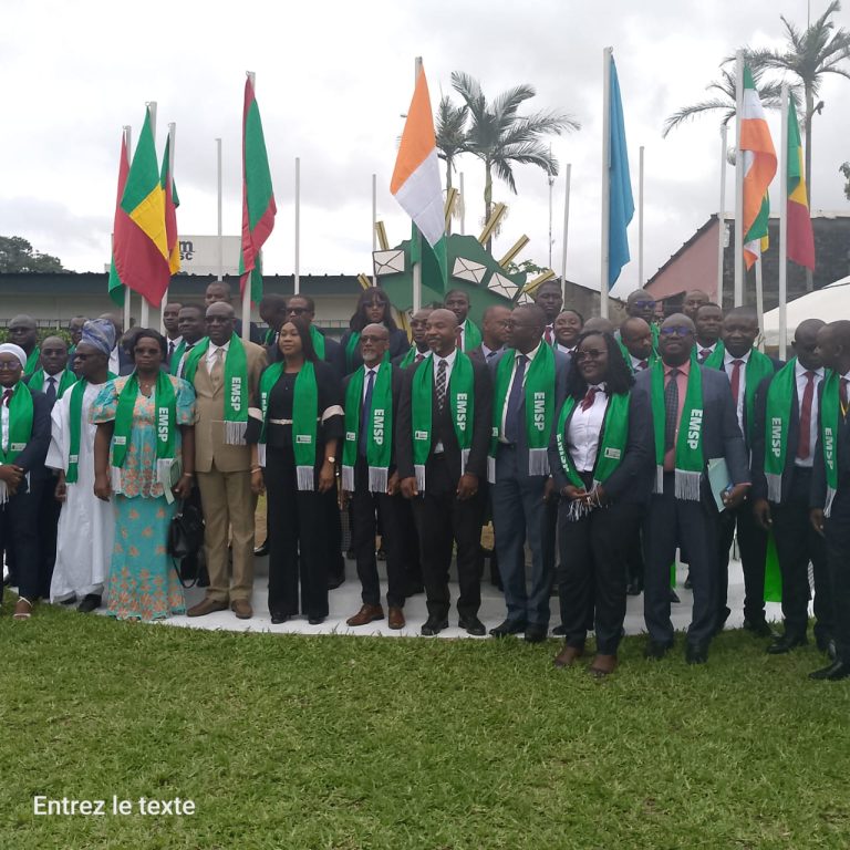 AIP/19 cadres de la Côte d’Ivoire et de la sous-région formés pour relever les défis du secteur postal et numérique