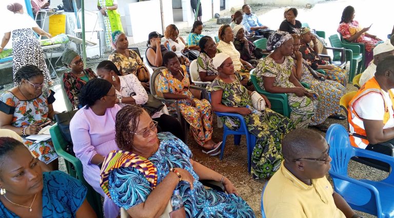 Côte d’Ivoire-AIP/ Les agents du centre social Adjamé Gbêba sensibilisent sur la non-déclaration des enfants à la naissance: