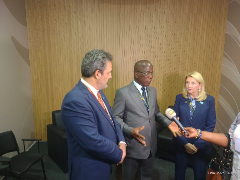 AIP/ Inter/ COP30 : La Côte d’Ivoire signe la Déclaration nationale des enfants et jeunes pour l’action climatique