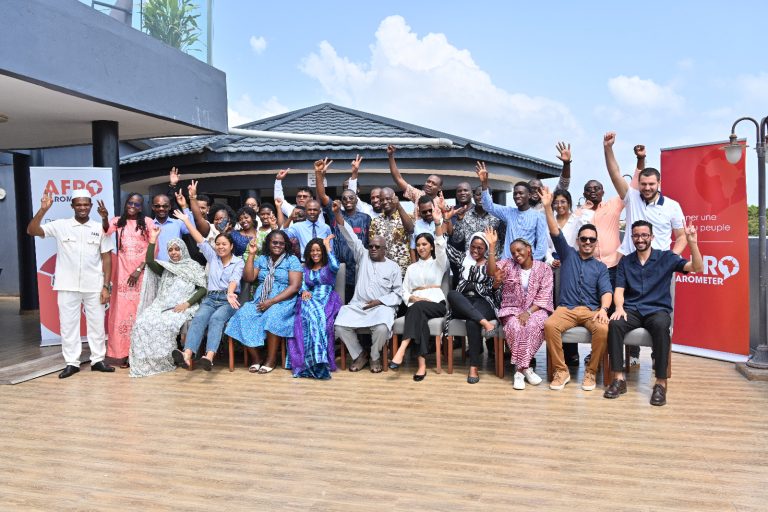Côte d’Ivoire–AIP/Inter/ Un vingtaine de jeunes chercheurs francophones outillés à l’analyse des données lors de l’école d’été d’Afrobarometer au Bénin
