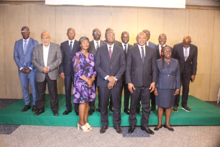 Côte d’Ivoire-AIP/ Les dirigeants des entreprises publiques planchent sur les conditions d’acquisition des biens et services