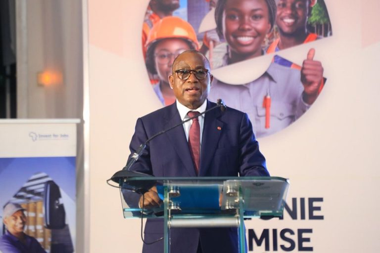 Côte d’Ivoire-AIP/ Le ministre Koffi N’Guessan salue l’engagement citoyen de Kaydan Groupe et du GIZ pour la formation professionnelle