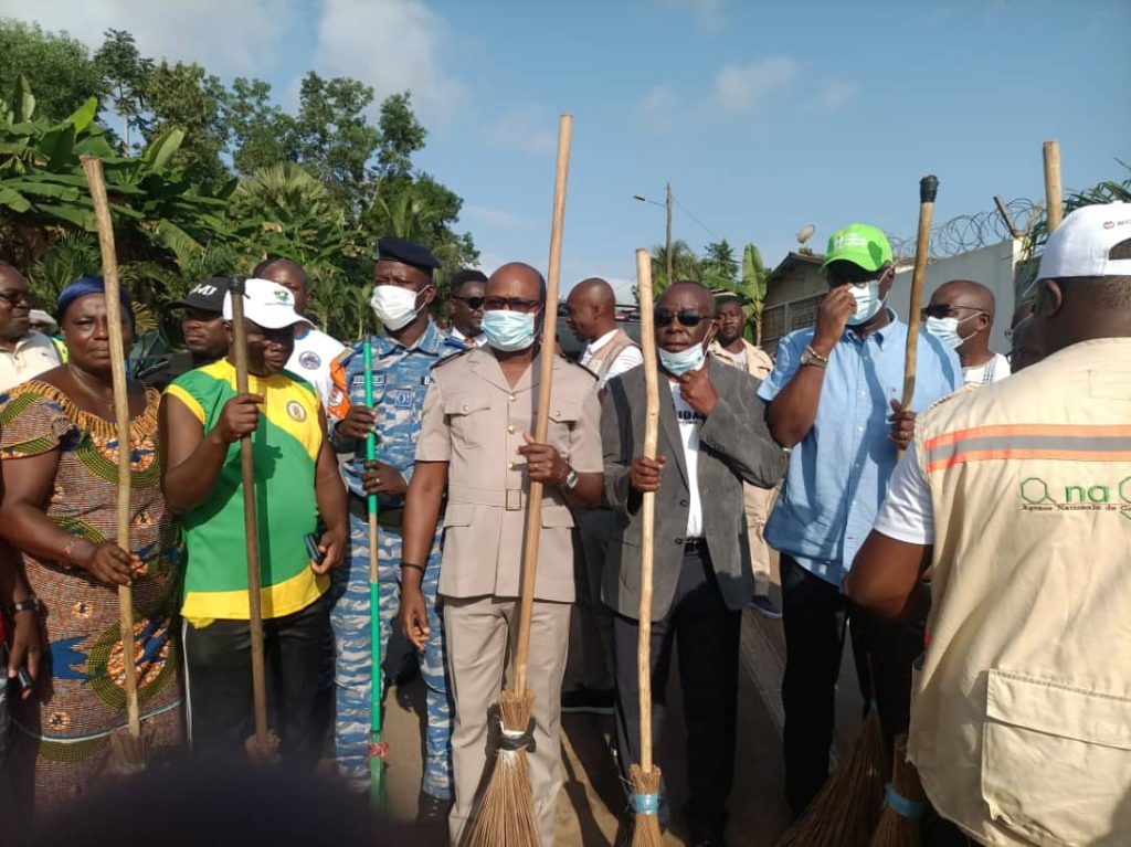 Côte d’Ivoire –AIP/ Une opération de salubrité pour renforcer la cohésion sociale et la citoyenneté active à Bonoua