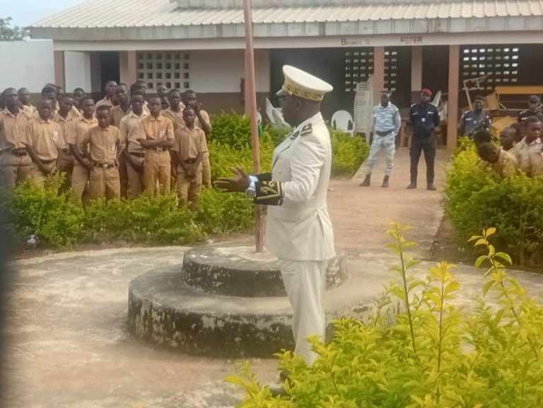 Côte d’Ivoire-AIP/ Le sous-préfet de Youndouo engage les élèves dans la lutte contre les fléaux en milieu scolaire