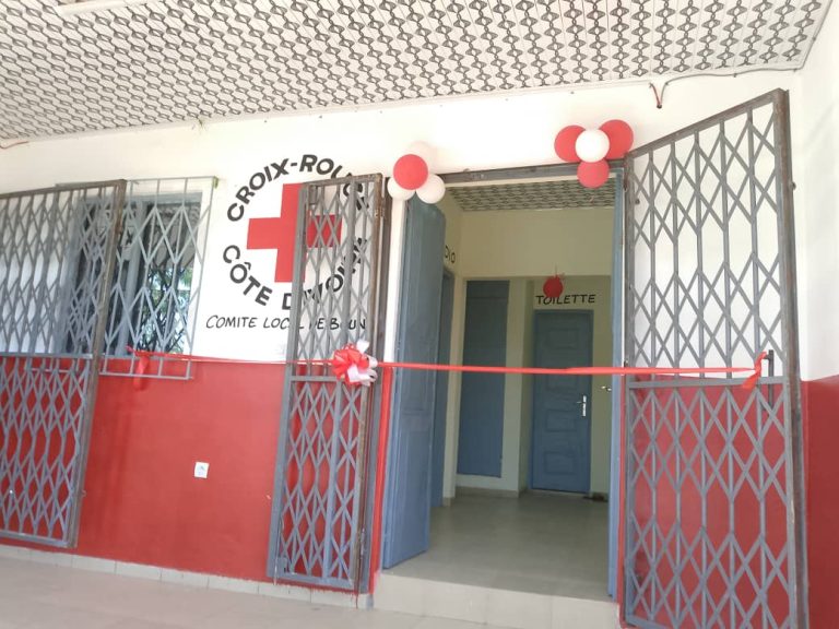 Côte d’Ivoire-AIP/ La Croix-Rouge renforce sa présence dans le Bounkani avec la remise officielle des sièges des chefs-lieux des départements