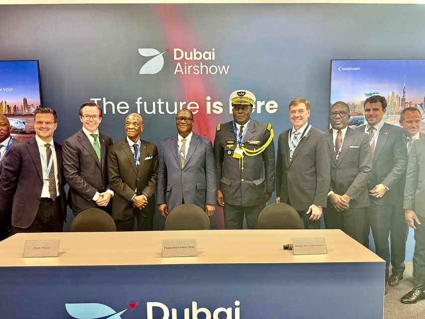 Côte d’Ivoire-AIP/ Téné Birahima Ouattara participe à la 19e édition du Salon de l’Aéronautique et de l’Espace à Dubaï