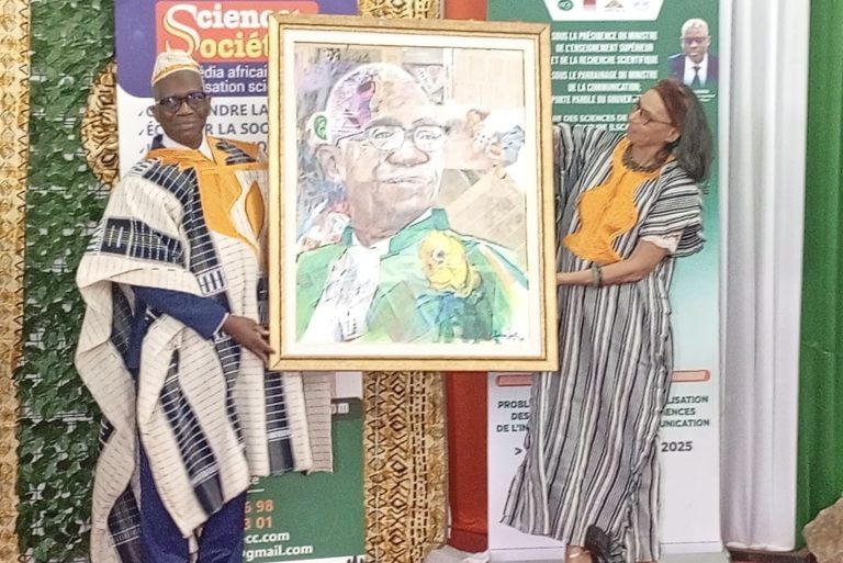 Côte d’Ivoire – AIP / Un laboratoire célèbre Pr Koné Hugues pour son rôle pionnier dans la construction des sciences de la communication en Afrique