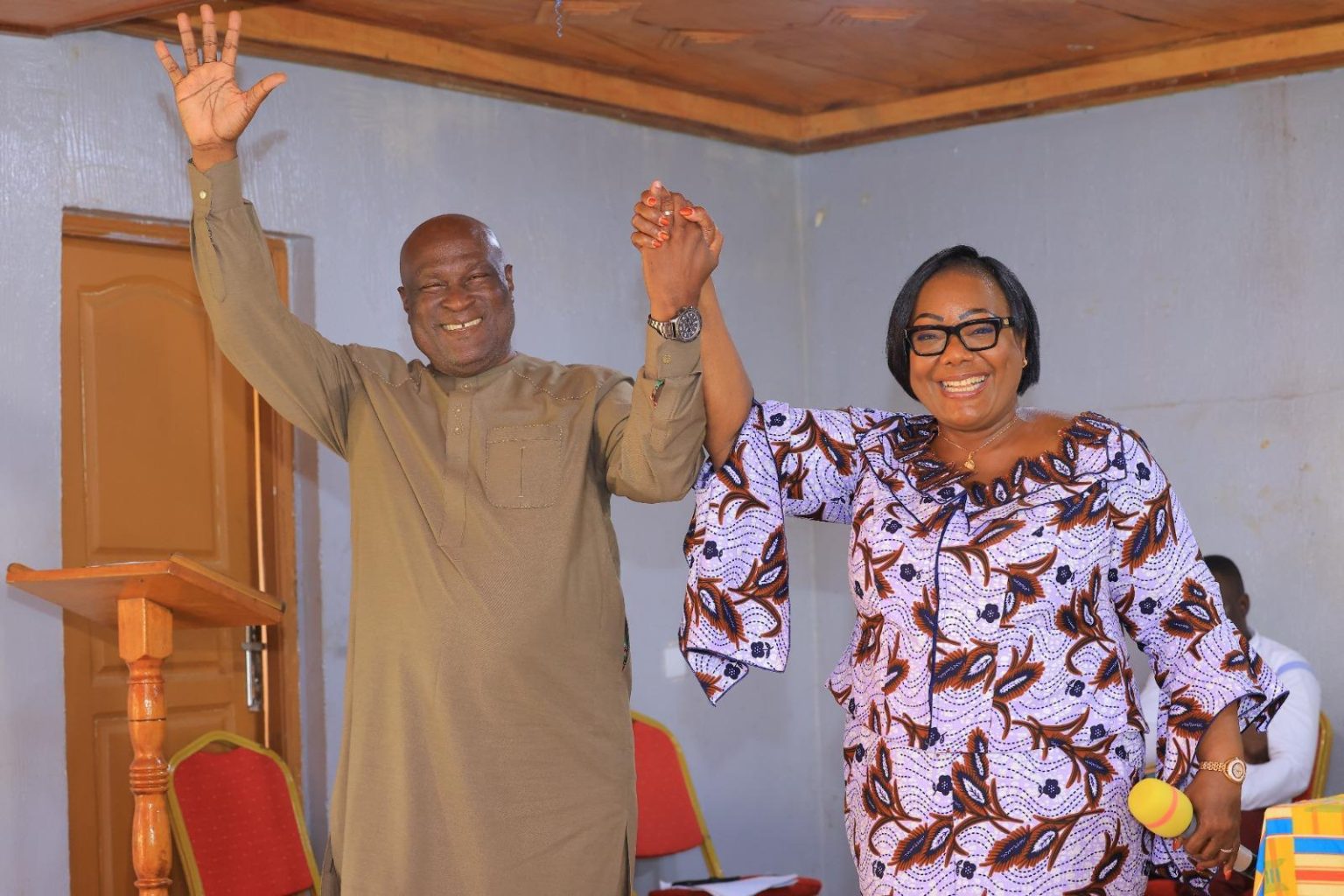 Côte d’Ivoire-AIP/Législatives 2025 : Anne Ouloto-Lamizana présente le candidat du RHDP de la circonscription de Zoukougbeu aux populations