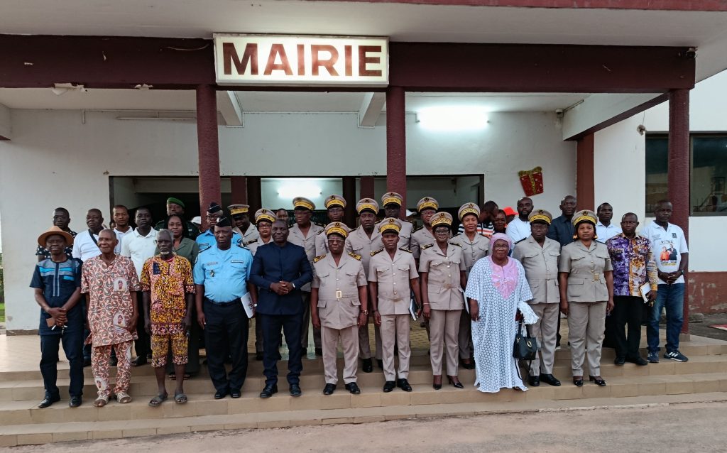 Côte d’Ivoire – AIP / Le mode opératoire du scrutin législatif expliqué aux populations de la région du N’Zi