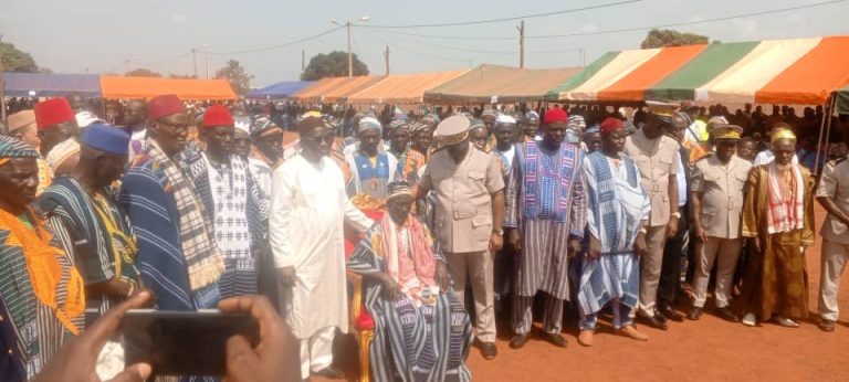 Côte d’Ivoire – AIP / Les autorités de Dianra installent le bureau des chefs traditionnels du canton Gbato