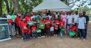 Côte d’Ivoire-AIP/ Noël 2025: les enfants des agents des Eaux et Forêts à Dimbokro cadeautés