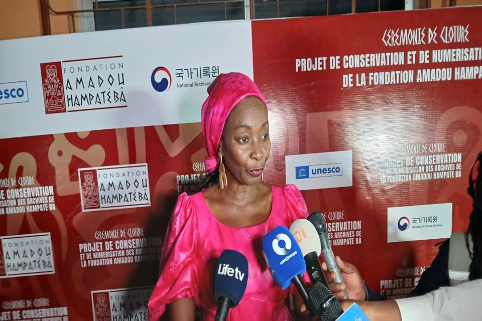 Côte d’Ivoire-AIP/ l’UNESCO clôture avec succès le projet de numérisation des archives d’Amadou Hampâté Bâ
