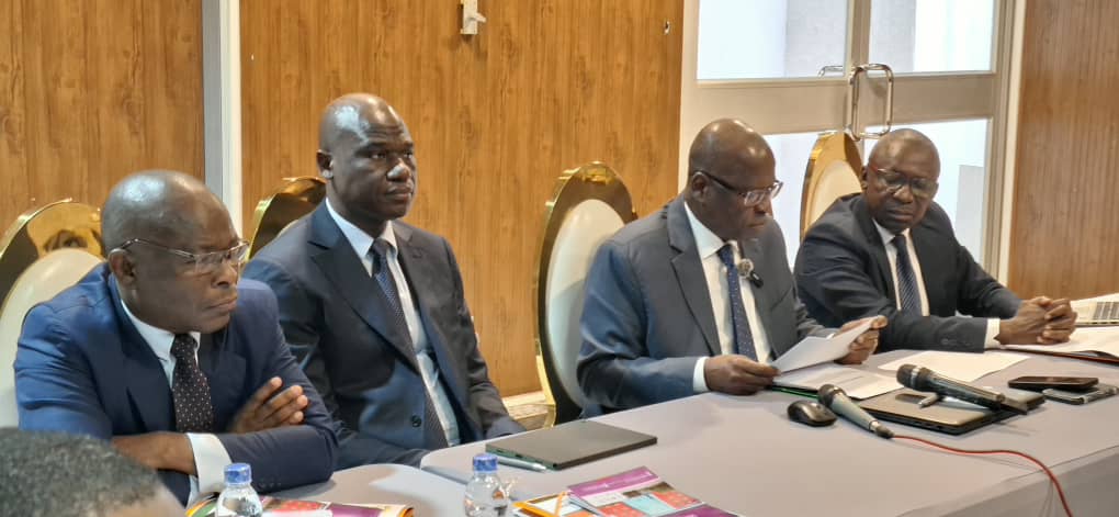 Côte d’Ivoire-AIP / Le ministère du Commerce souligne le rôle de l’anacarde dans l’économie nationale