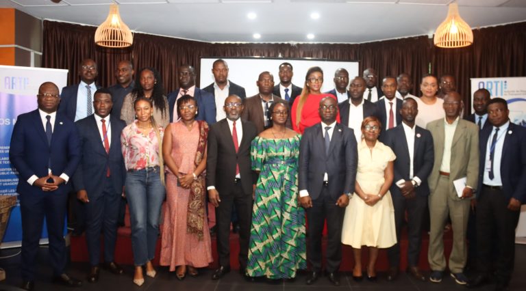 Côte d’Ivoire- AIP/ L’ARTI sensibilise les acteurs du transport sur la nouvelle Norme NI 505 : 2025 relative au contrôle technique des véhicules