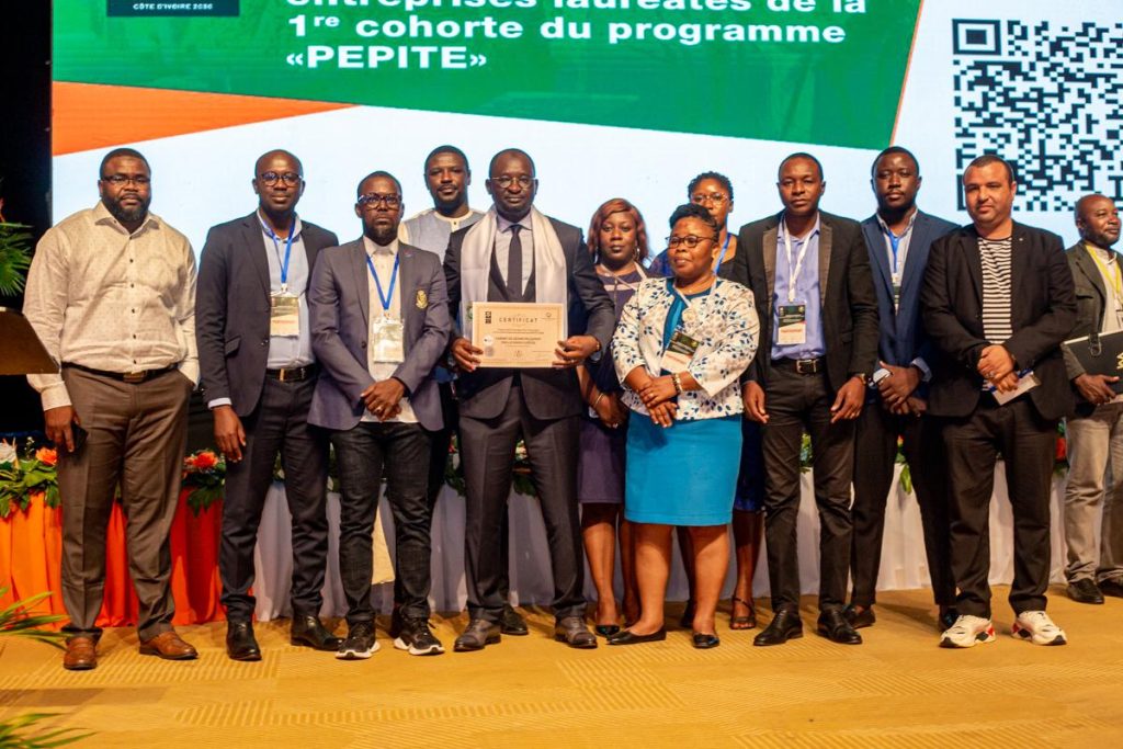 Côte d’Ivoire-AIP/ Le Cabinet de Géomètre Expert Diallo Sékou récompensé pour son excellence dans la gouvernance foncière