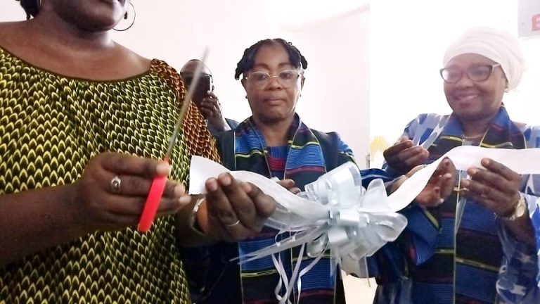 Côte d’Ivoire-AIP/ Abobo : un nouvel espace documentaire pour promouvoir le savoir, l’anglais et l’entrepreneuriat