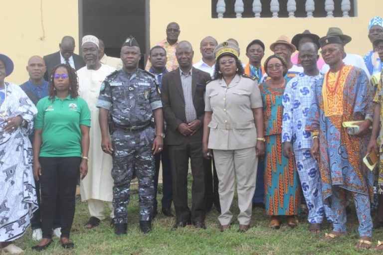 Côte d’Ivoire-AIP / Le sous-préfet appelle les chefs de village à promouvoir des élections législatives apaisées à Lakota