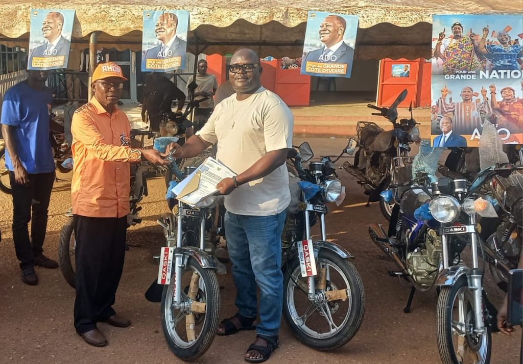Côte d’Ivoire – AIP / Législatives 2025 : la direction du RHDP offre 16 motos aux départements politiques
