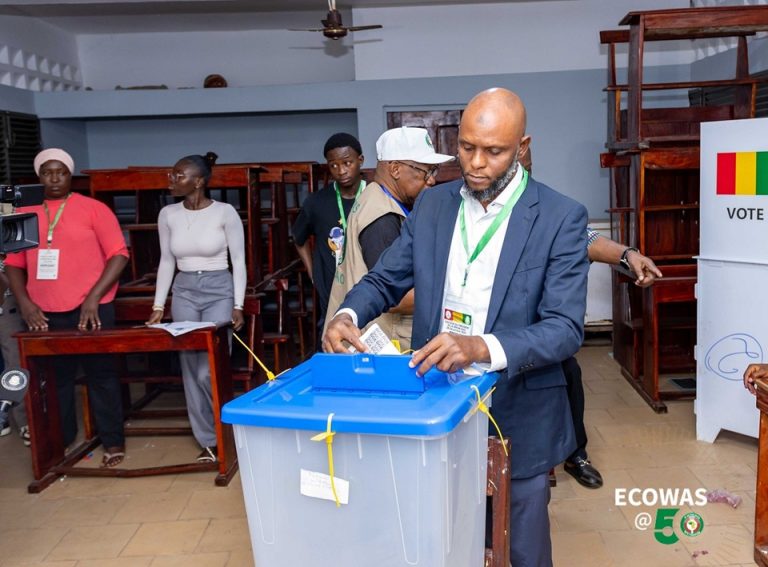 Côte d’Ivoire-AIP/Inter/ Les électeurs guinéens appelés aux urnes pour la première présidentielle depuis le coup d’État de 2021