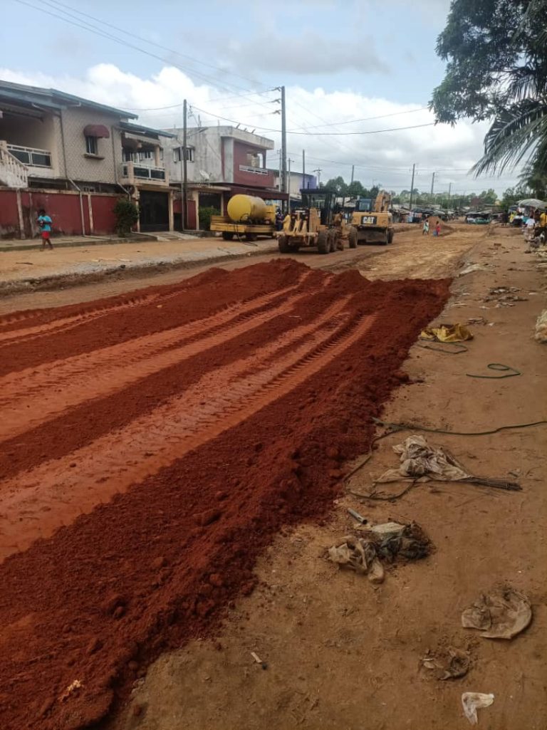 Côte d’Ivoire – AIP / La commune de Bonoua bénéficie de travaux de bitumage d’une partie de la voirie urbaine