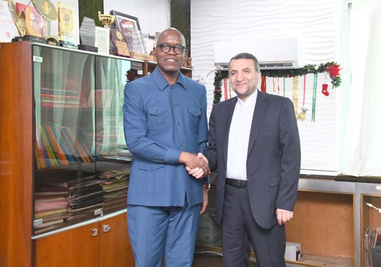 AIP/ L’ambassadeur de la République islamique d’Iran en Côte d’Ivoire effectue une visite de courtoisie à l’AIP