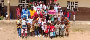 Côte d’Ivoire – AIP/Plus de 200 enfants célébrés lors de la 7ᵉ édition de l’arbre de Noël des productrices de café-cacao à Babadougou