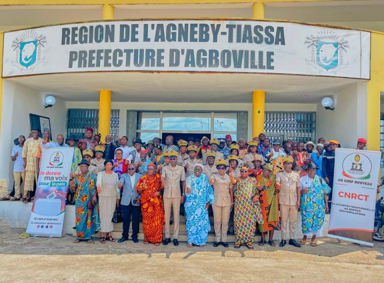 Côte d’Ivoire-AIP/Une mission de sensibilisation et de prévention de la CNRCT à Agboville pour un scrutin législatif apaisé