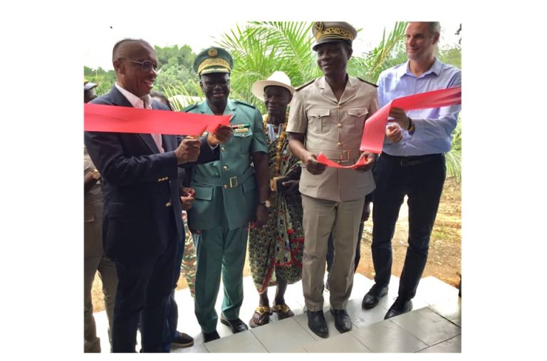 Côte d’Ivoire-AIP/Alépé: un dispensaire et du matériel biomédical de 10 millions FCFA offerts aux populations de M’Bohoin