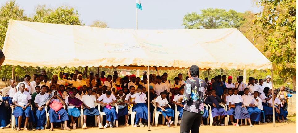 Côte d’Ivoire-AIP/ Les élèves du lycée municipal de Sandégué sensibilisés sur les grossesses en cours de scolarité