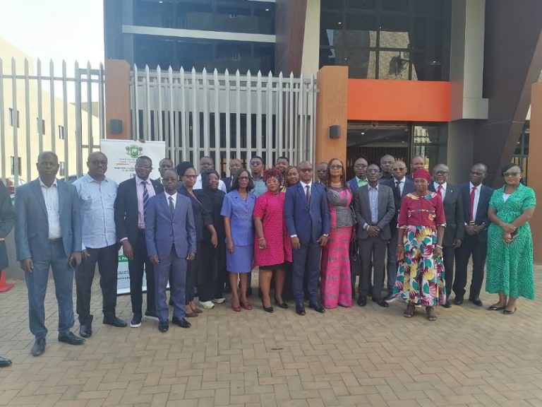 Côte d’Ivoire – AIP / Un atelier de validation du cahier des charges du système informatisé de suivi de l’alphabétisation se tient à Yamoussoukro